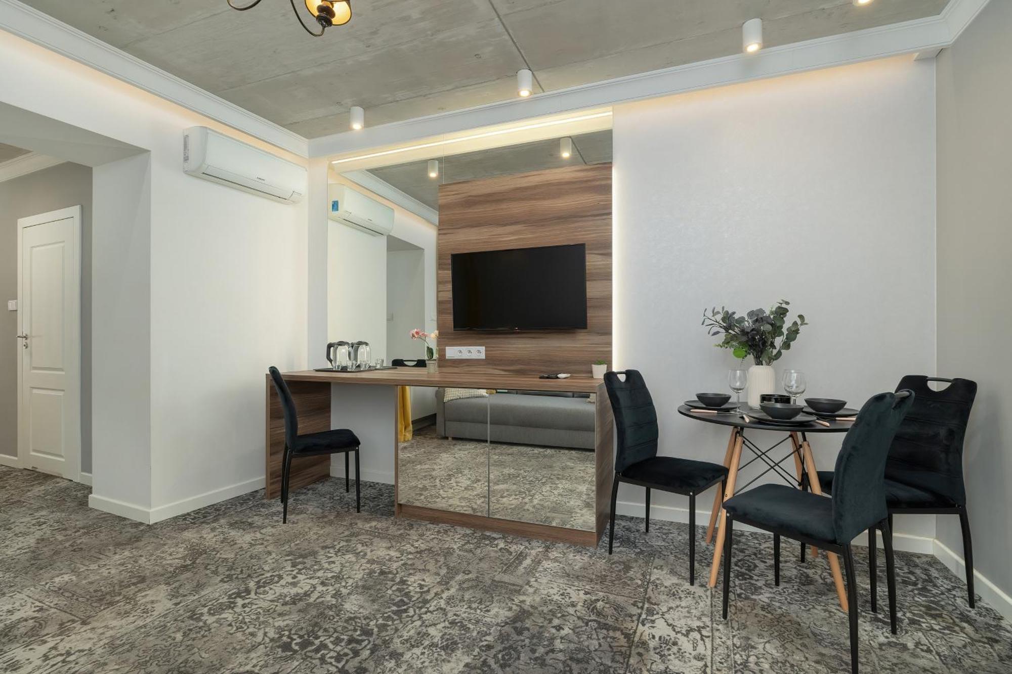 Modern & Comfy Apartment Rakowicka 6 Cracow By Renters Krakkó Kültér fotó